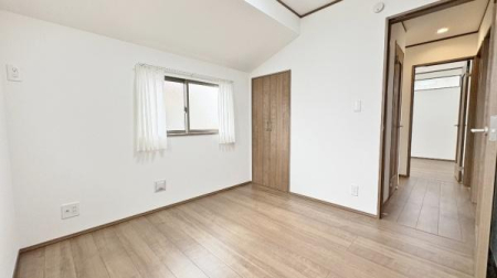 �_�ސ쌧���s�{�O�擌�L�n3���ڂ̐V�z��ˌ��Ă̗m��