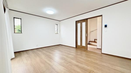 �_�ސ쌧���s�{�O�擌�L�n3���ڂ̐V�z��ˌ��Ẵ��r���O