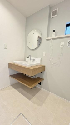 �_�ސ쌧���s���Ë擌���1���ڂ̒��È�ˌ��Ă̐��ʑ�E���ʏ�