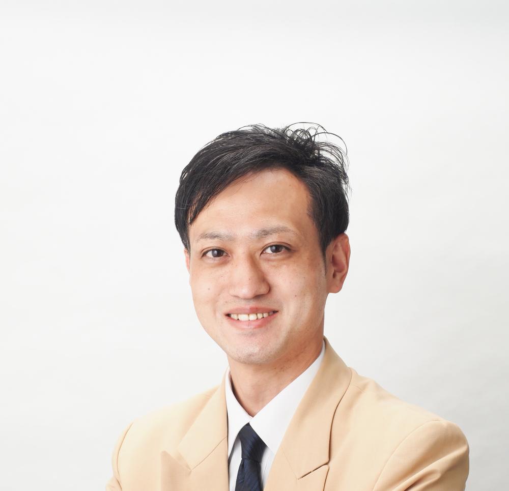 大須賀　ダビデ