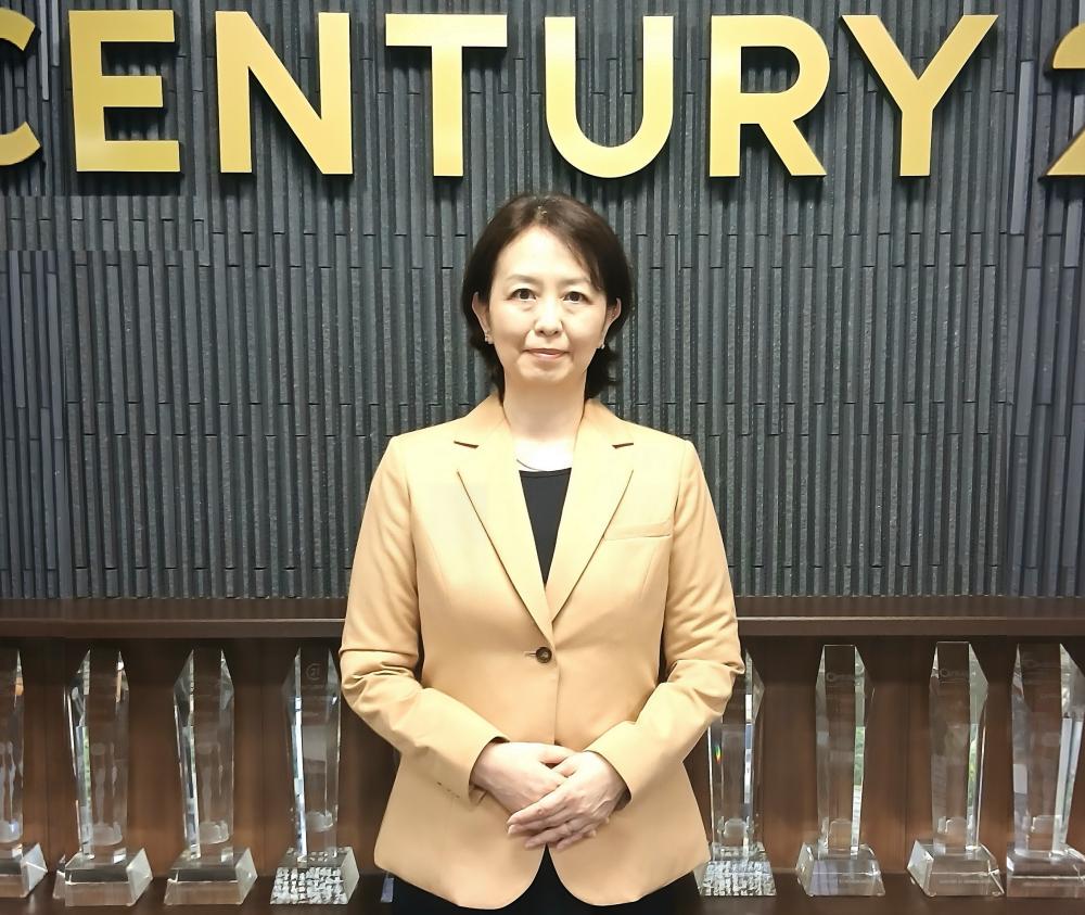 上田　麻衣子